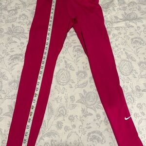 Nike Fuchsia Leggings